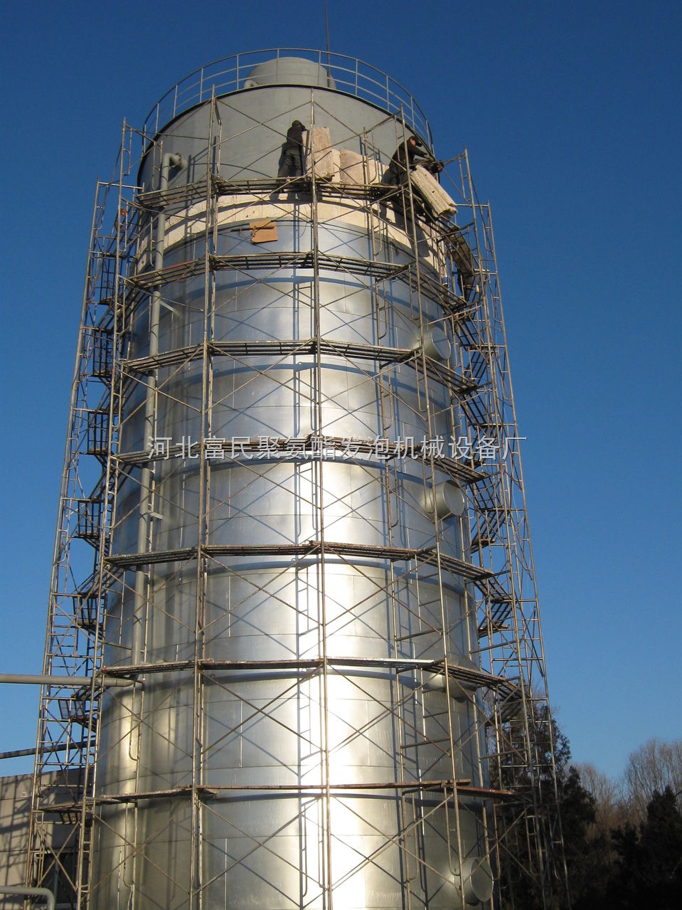 齐全 承包设备罐体保温项目,铁皮保温安装队技术丰富